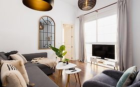 C87 - Nice Apartment Close To Teatro Cervantes